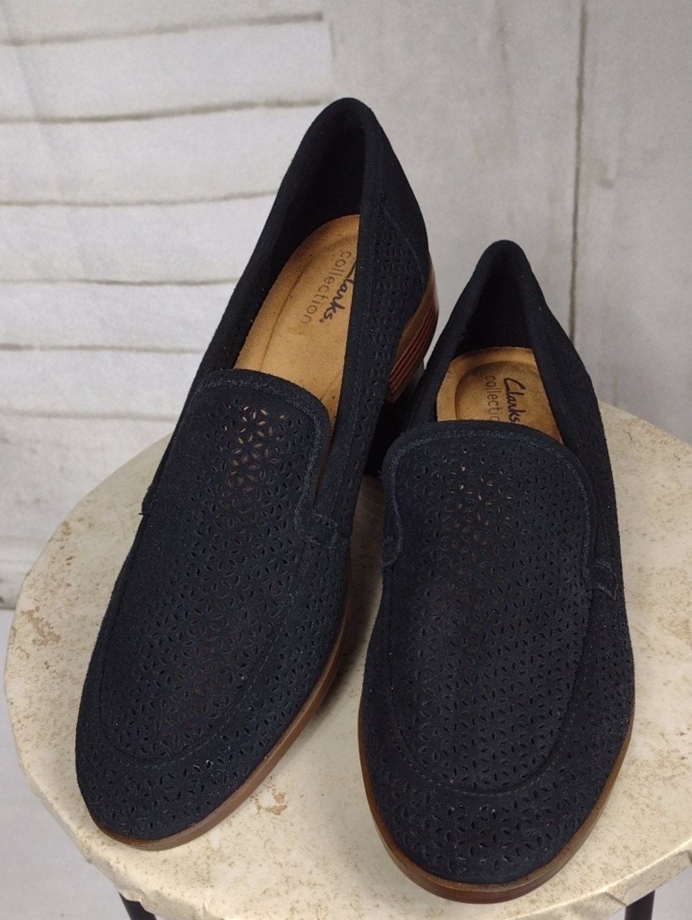 Clarks Black Perforated Leather Slip-On Loafers Size 11